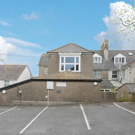 4 Pentowan Court * St Ives (Cornwall)